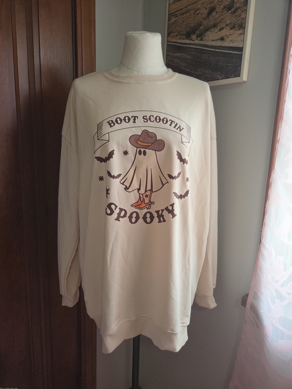 Source Unknown Cream Halloween Ghost Graphic Sweatshirt